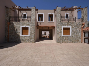 Pantheon Villas & Suites