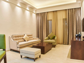 Carlton Dubai Creek Hotel