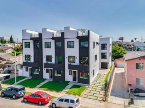 2 New Luxury Modern 3 story homes