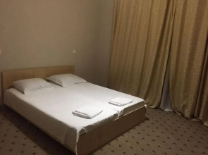 Palm Hotel