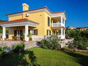 Villa Mirela