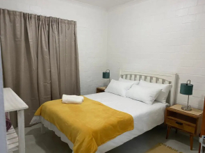 Pat’s Guest House
