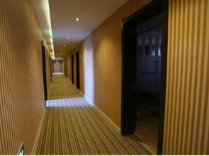 Holiday Theme Hotel