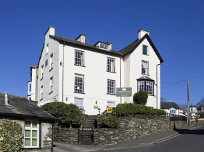 Oakbank House