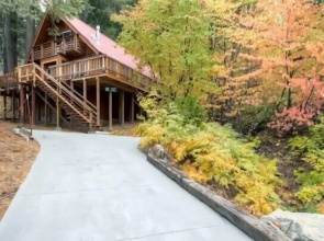 Scenic Wonders Clark Cabin 3 Bedrooms