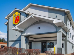 Super 8 by Wyndham Charlottesville