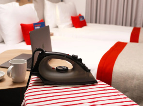 Holiday Inn Express Istanbul - Atakoy Metro by IHG