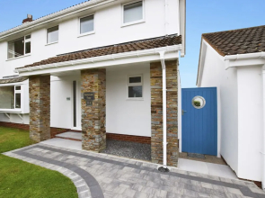 Modern Holiday Home Just Outside Brixham, Near Golf Course and sea