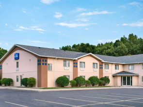 Baymont Inn & Suites by Wyndham Swanton/Toledo Airport