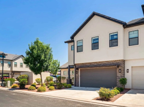 Ocotillo #1 4 Bedroom Townhouse