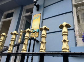 Brighton Surf Guest House