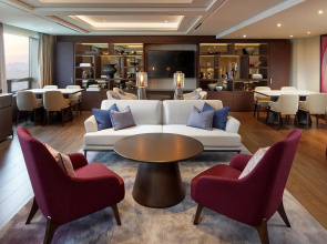 Lotte Hotel World