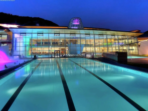 Modern Apartment Near Lake in Zell Em See