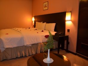 Almas Hotel
