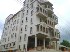 Hotel Raj Palace