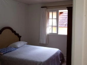 Pop Hostel