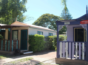 Lani's Holiday Island - Caravan Park