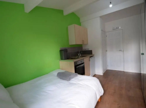 Simplistic Apartment in Coventry near Fargo Village