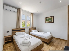 Bliss Double Room Free Parking Wifi