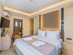 Seatown Hotel