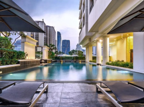 Отель Grande Centre Point Ploenchit