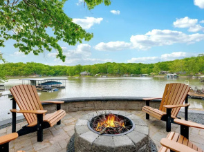 Trails End Hideaway Waterfront