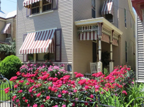 Weller Haus Bed, Breakfast & Event Center