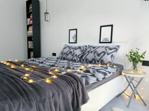 Апартаменты Черное&Белое на улице Тургенева