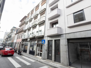 Sweet Flat 4Two in City Center w/ Balcony