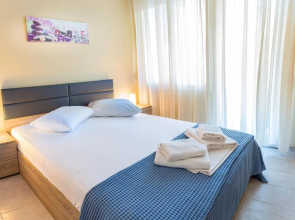 2 Bedroom Modern Apartment in Perea