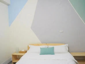 Jinlun 477 Guest House