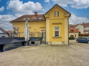 Jantar Apartments