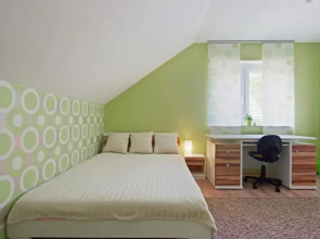 ID 4945 - Private Rooms