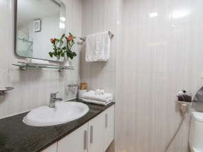 Golden Legend Diamond Hotel	