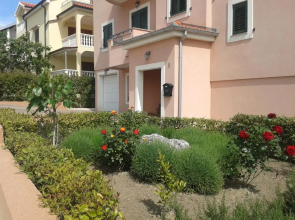 Apartments Lara & Luka