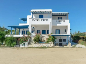 Crystal Naxos 2 Apartments at Mikri Vigla