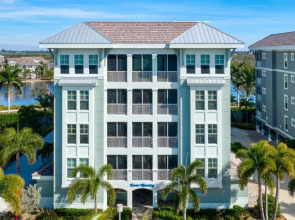 New 3 Bedroom The Oasis at One Particular Harbour 3 Condo by RedAwning