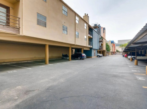 Residences at The Railyards - Downtown Austin