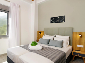 Almond Cottage with a sea view above Plakias