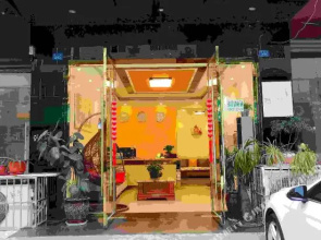 Longfei Self-service Theme Inn (Wenjiang Nanlin Road University Town)(龙飞自助主题客栈（温江南林路大学城店）)
