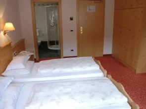 Hotel Falzares