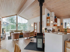 "Sylvia" - 2.3km from the sea in NW Jutland
