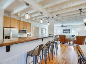 Walkable Main Street Blowing Rock Apartment!