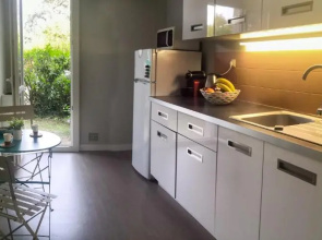 Appartement Toulouse Blagnac Aéroport IUT Parking Proche de toutes commodités Belle terrasse Netflix