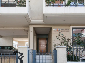 UPSTREET Superb & Comfy 2 BD Apt-Marousi
