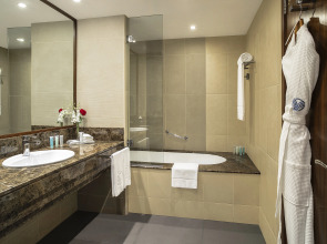 Jumeira Rotana Hotel