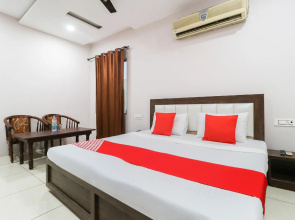 OYO 46349 Malaya House