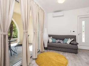 Stunning Home in Matulji With Wifi and 4 Bedrooms