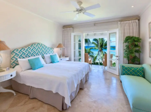 Schooner Bay 207 by Blue Sky Luxury