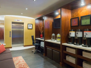 Hampton Inn Seaport Financial District